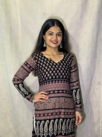 Kuhoo’s Kshitija Siyahi 🖤