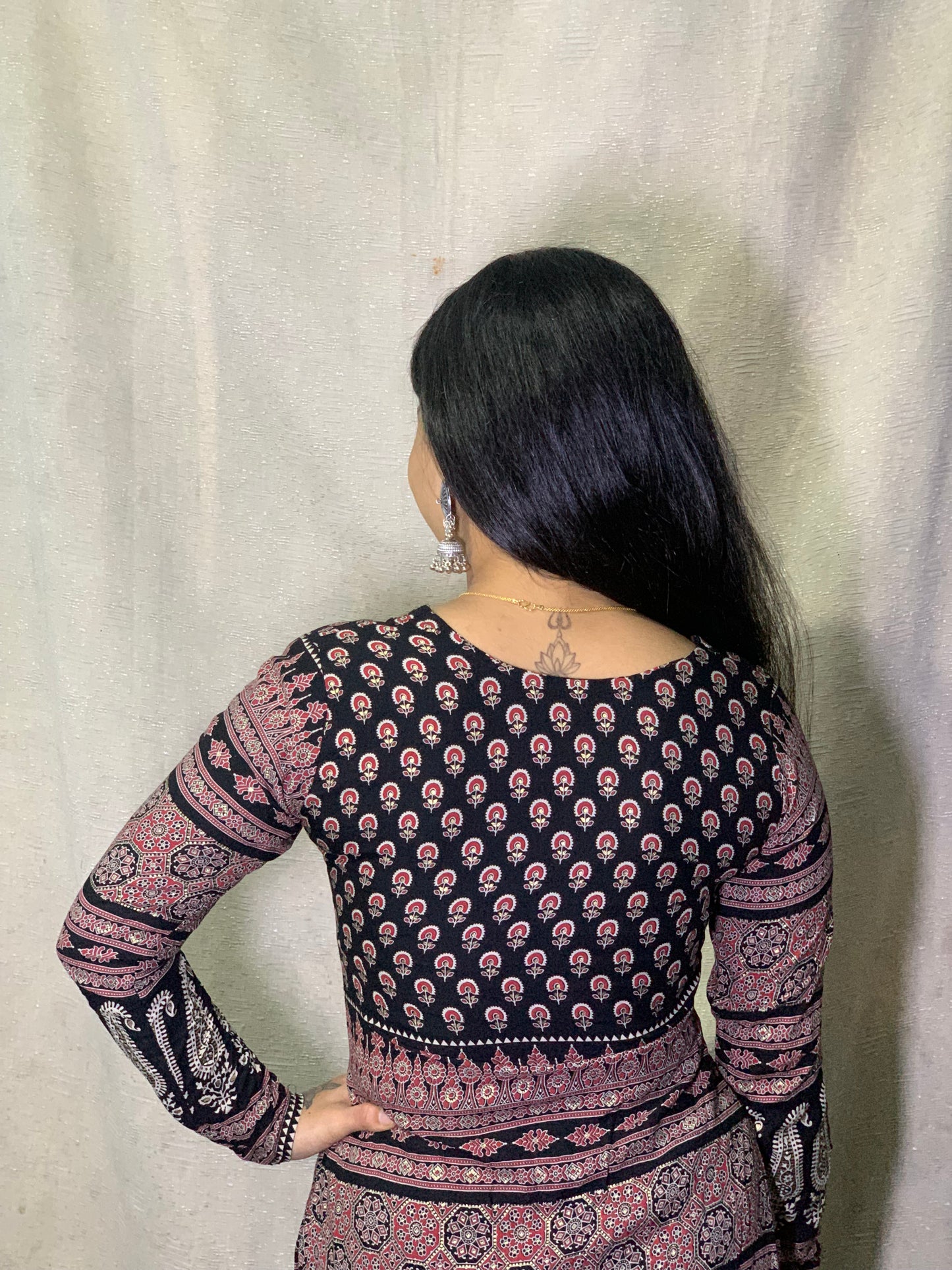 Kuhoo’s Kshitija Siyahi 🖤