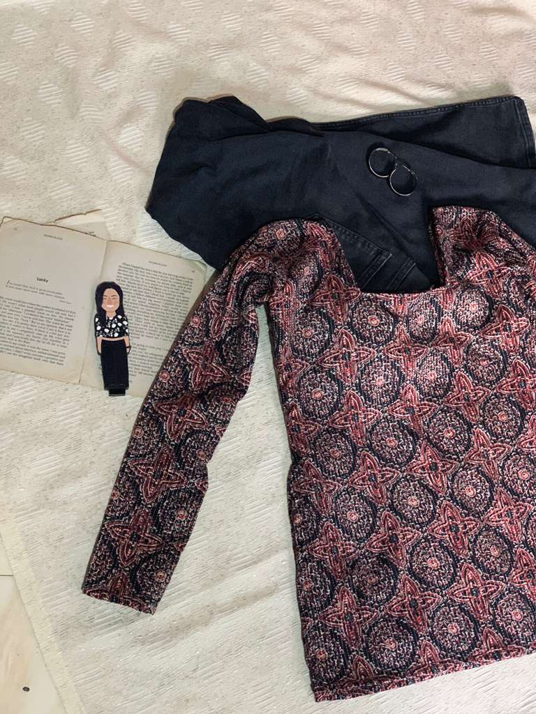 Rekha Women’s Noir Mosaic Kurthi